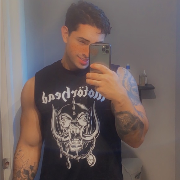 Meet your Posher, Sam - Picture 5 of 5